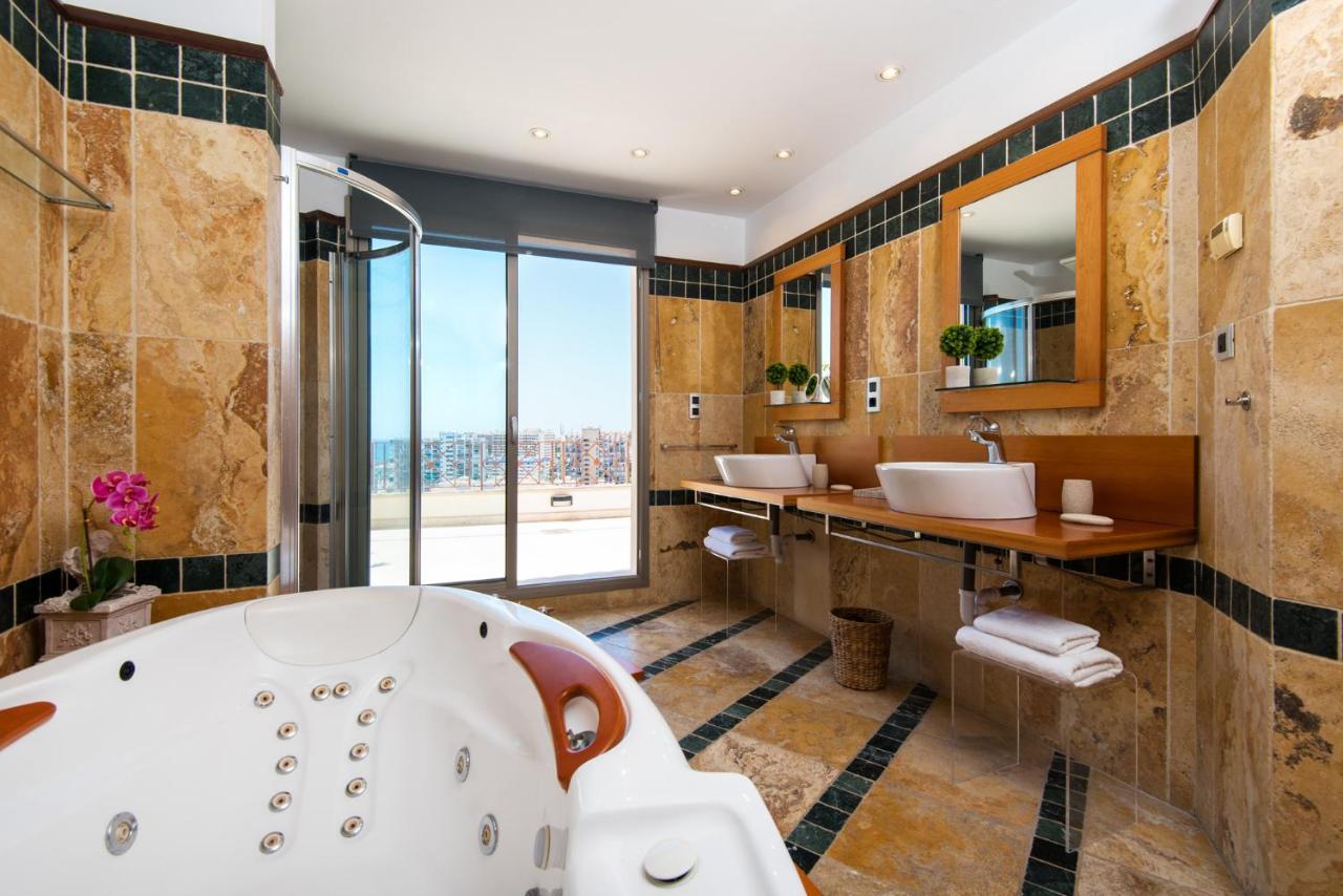 Ph Bellagio: Luxurious And Romantic Duplex Penthouse With Private Pool & Sea Views Benalmádena Eksteriør bilde